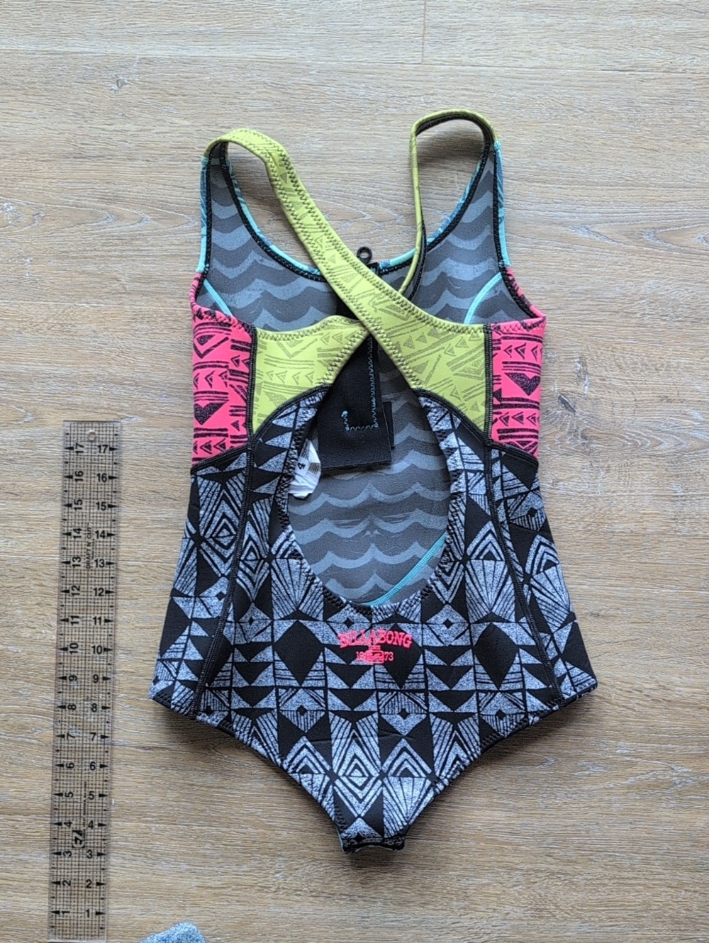 Billabong Open Back Neoprene Surf Suit, Size 4 - Picture 4 of 7